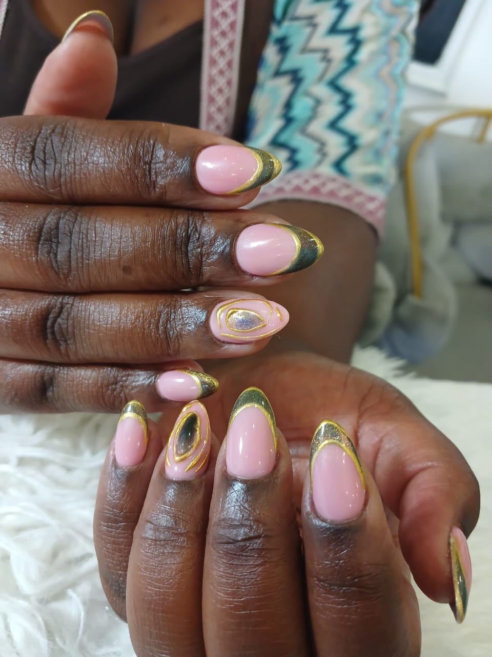 Amari Luxe Touch salon work